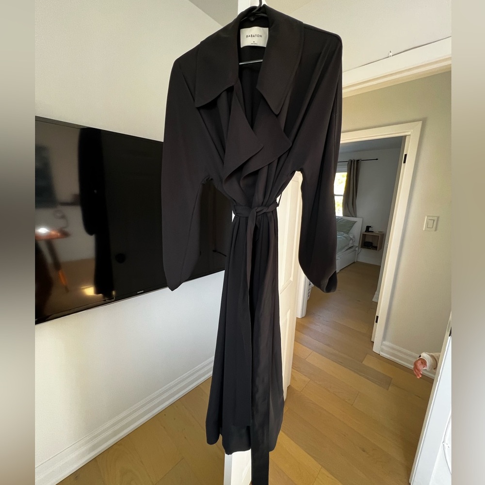 Black Babaton Medium flowy trench coat